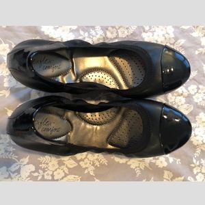 Women's Black Flat || Dexflex Comfort